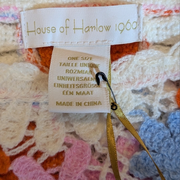 House Of Harlow 1960 Floral Poncho NWT - Picture 4 of 10